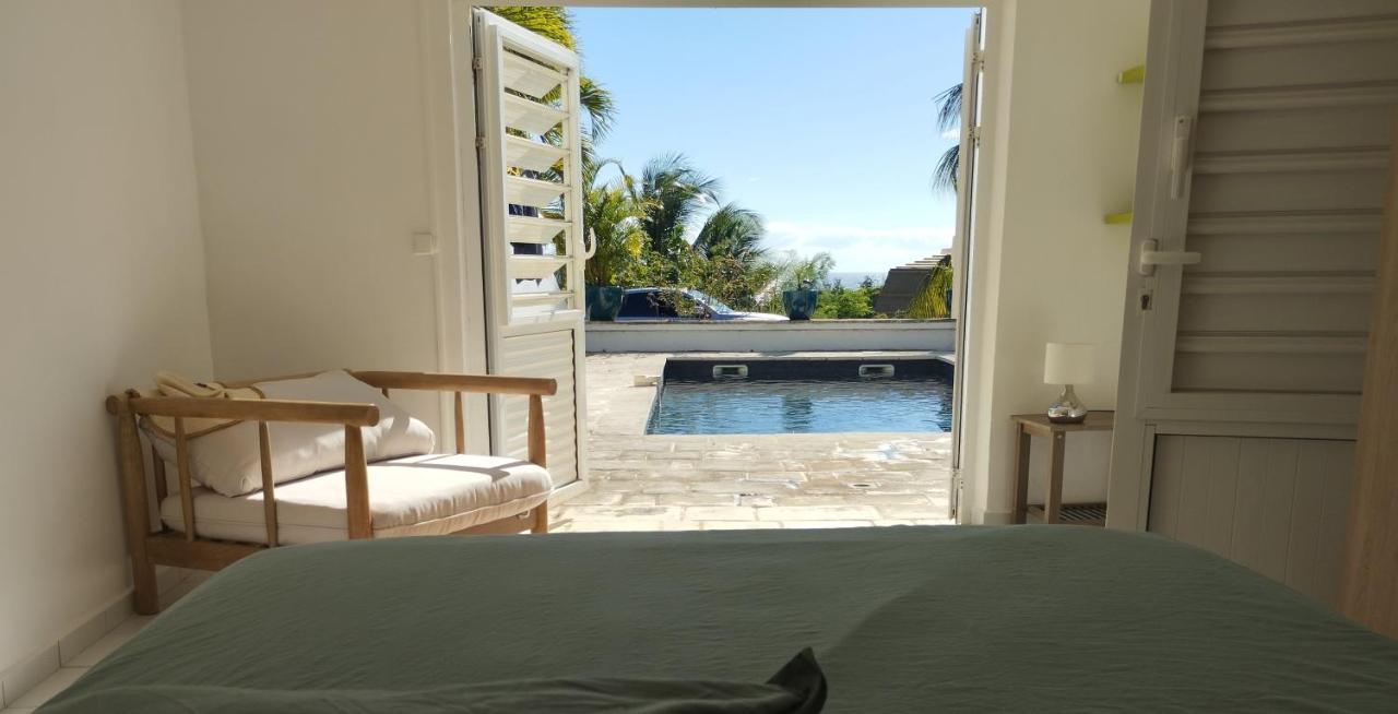 Bas De Villa Vue Mer Avec Deux Chambres Grand-Bourg  外观 照片